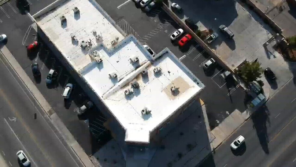 16967 Main St, Hesperia, CA à louer - Vidéo sur l’inscription commerciale - Image 2 de 5