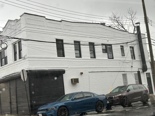 219-09 Hempstead Ave, Queens Village, NY for lease - Building Photo - Image 1 of 9