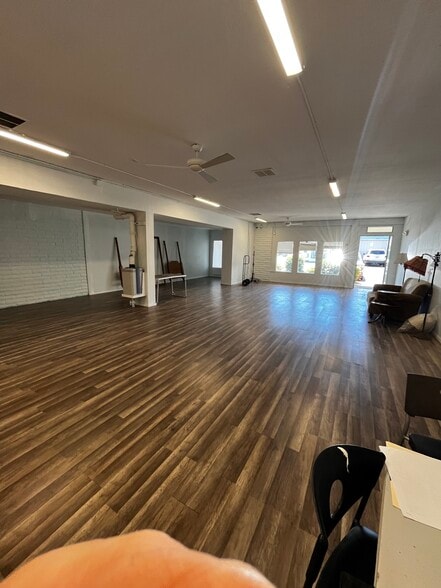 1226 Mission St, Santa Cruz, CA for lease - Interior Photo - Image 2 of 7