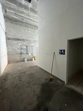 4425-4835 NW 72nd Ave, Miami, FL à louer Photo intérieure- Image 2 de 5