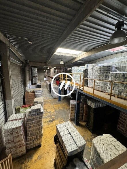 Industrial in Sarcelles for sale - Building Photo - Image 3 of 14
