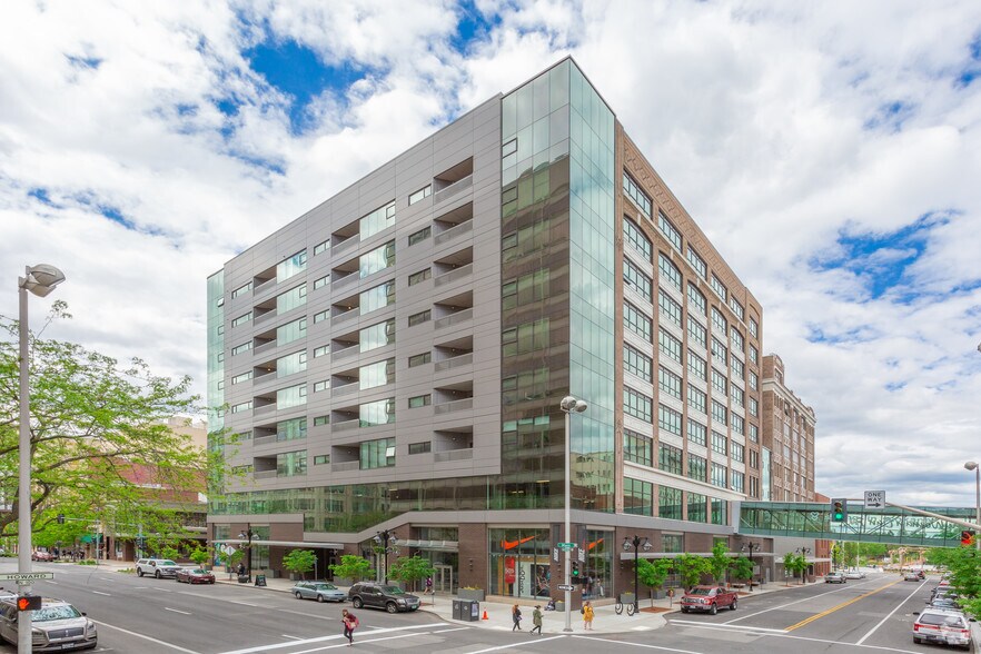 600 W Main Ave, Spokane, WA à louer - Photo du bâtiment - Image 2 de 26