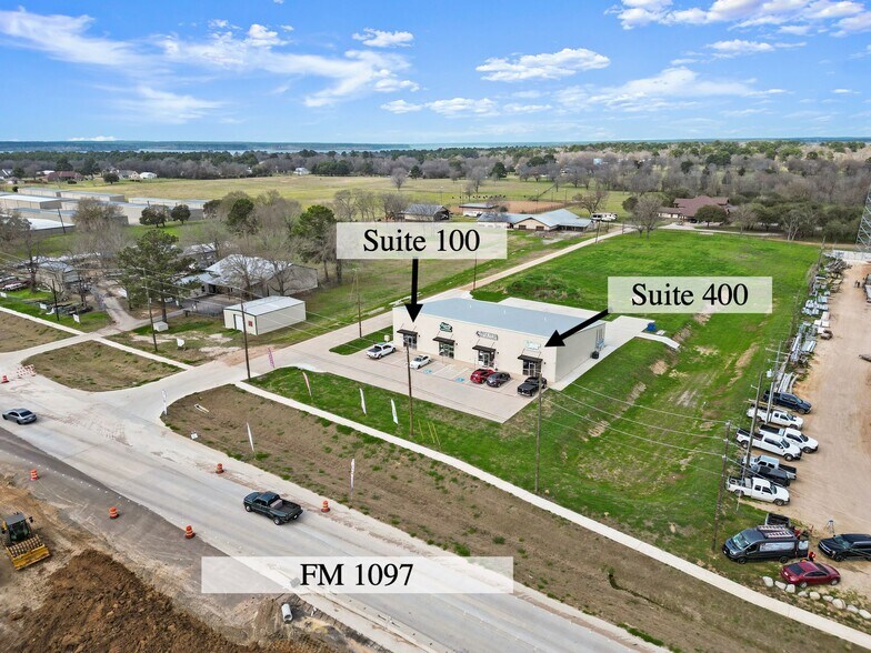 14132 FM 1097 Rd W, Willis, TX à vendre - Photo du bâtiment - Image 1 de 1