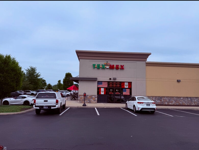 11657 Lakeridge Pky, Ashland, VA for lease - Building Photo - Image 2 of 22