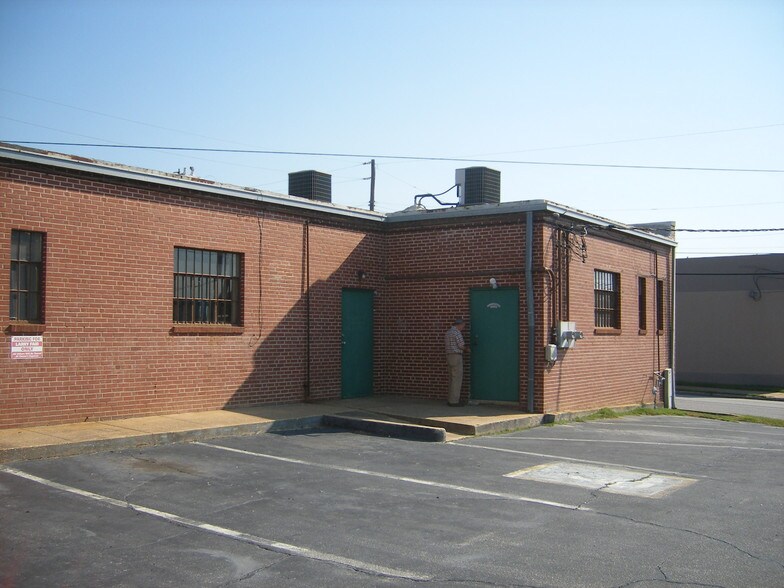 1016 13th St, Columbus, GA à vendre - Photo du bâtiment - Image 3 de 10