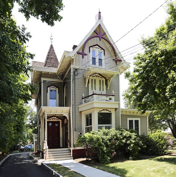 331 Main St, Chatham, NJ à vendre - Photo du bâtiment - Image 3 de 4