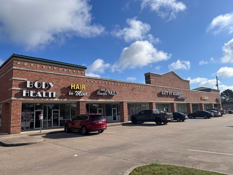 21040 Highland Knolls Dr, Katy, TX for lease - Building Photo - Image 2 of 6