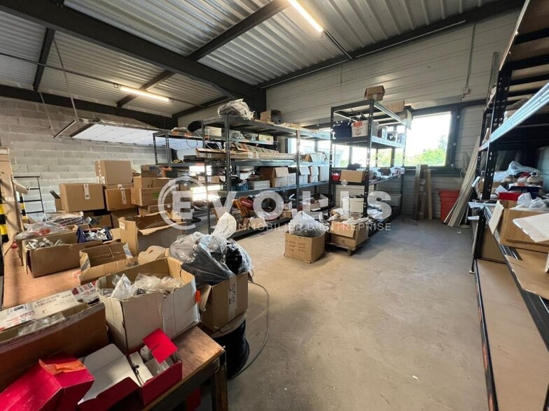 510 Avenue Des Bergeries, Saint-Vulbas for lease - Interior Photo - Image 3 of 18