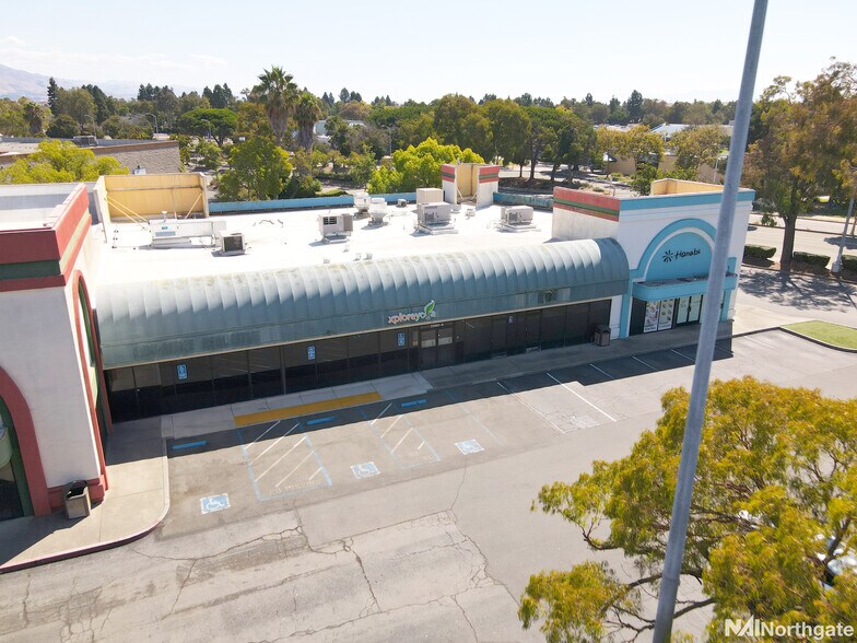5900-5980 Newpark Mall Rd, Newark, CA à louer - Photo du bâtiment - Image 2 de 5