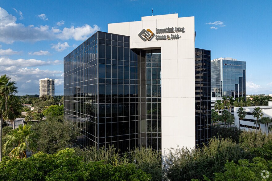 1401 Forum Way, West Palm Beach, FL à louer - Photo du bâtiment - Image 1 de 11