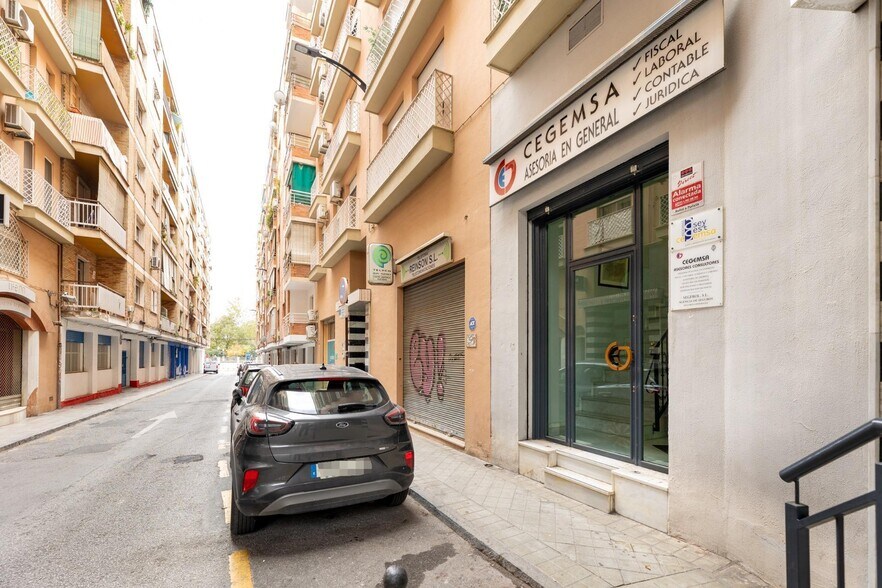 Calle Nazaríes, Granada, Granada for sale - Building Photo - Image 3 of 22