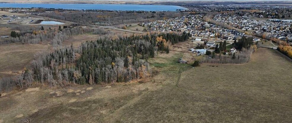 4410 60 St, Sylvan Lake, AB à vendre - Aérien - Image 3 de 13