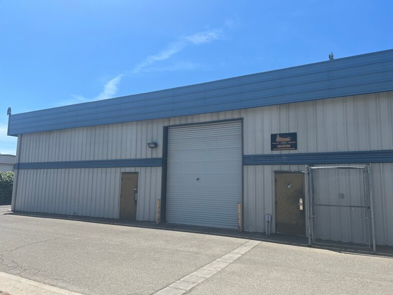 450 Grogan Ave, Merced, CA for lease - Building Photo - Image 2 of 8