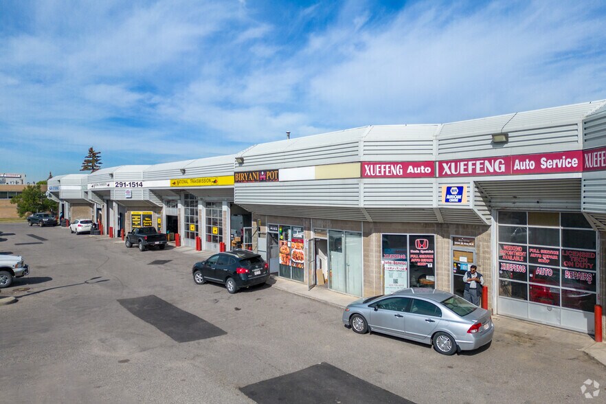 2458 23rd Ave NE, Calgary, AB for sale - Primary Photo - Image 1 of 1
