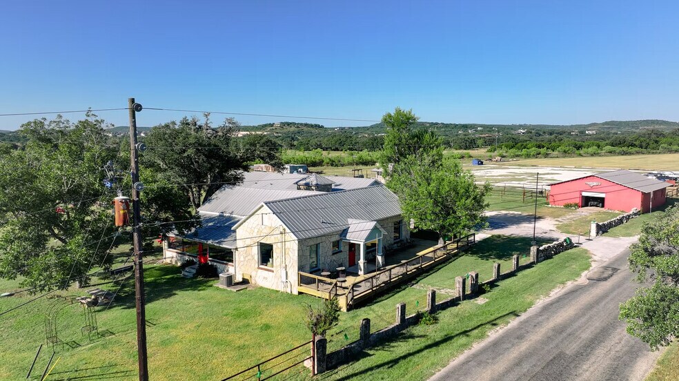 11 Upper Cibolo Creek Rd, Boerne, TX à vendre - Photo du bâtiment - Image 2 de 37