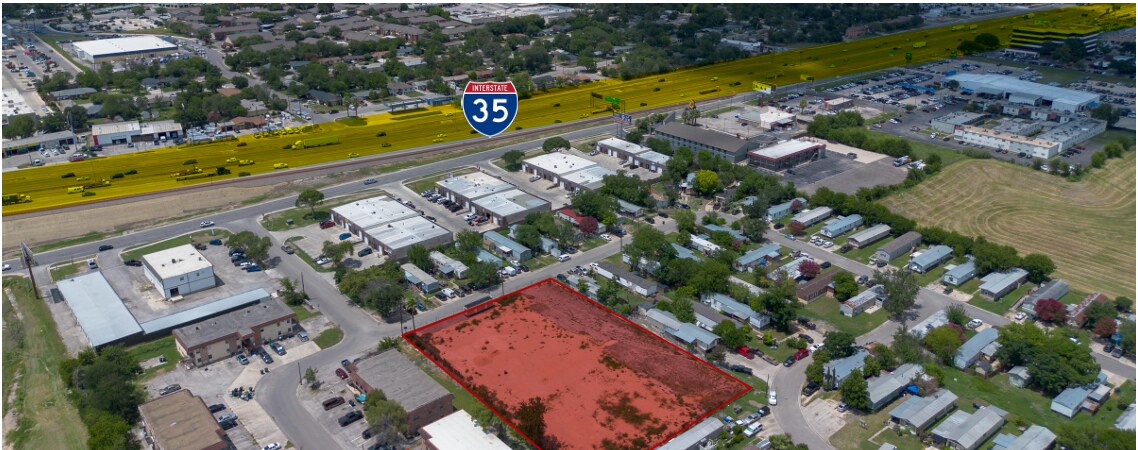 943 King Arthur Dr, New Braunfels, TX for lease Building Photo- Image 1 of 21