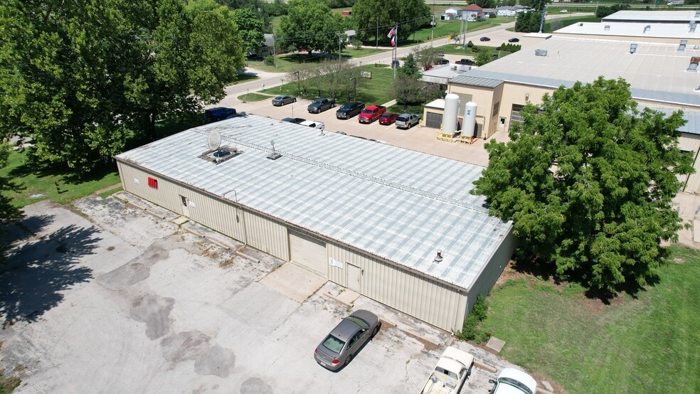 2330 263rd Ave, Fort Madison, IA for sale - Primary Photo - Image 1 of 7