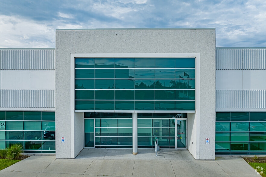 935A Southgate Dr, Guelph, ON for lease - Building Photo - Image 3 of 9