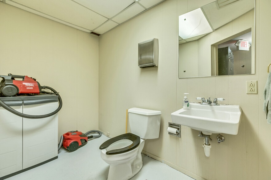 3040 Lyndale Ave S, Minneapolis, MN à louer - Photo intérieure - Image 2 de 69