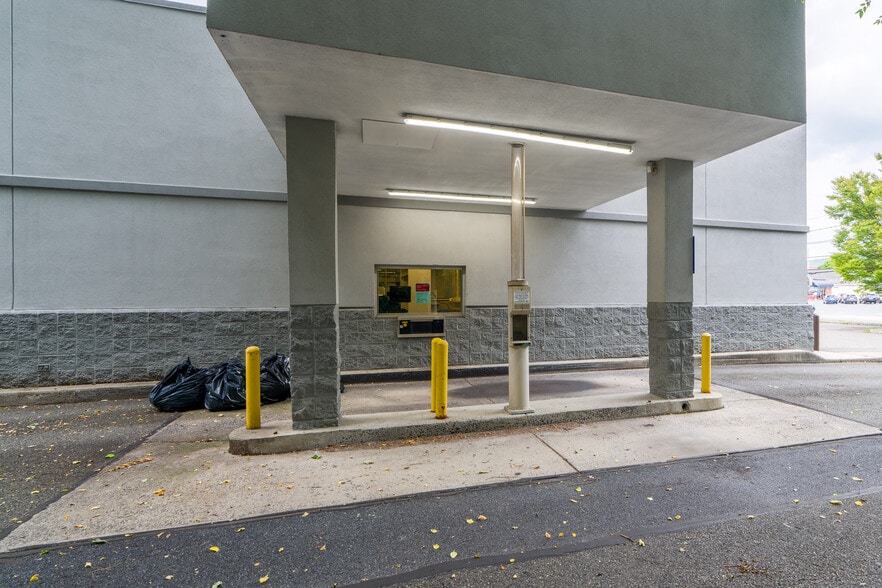 524 N 6th St, Reading, PA for lease - Building Photo - Image 3 of 17