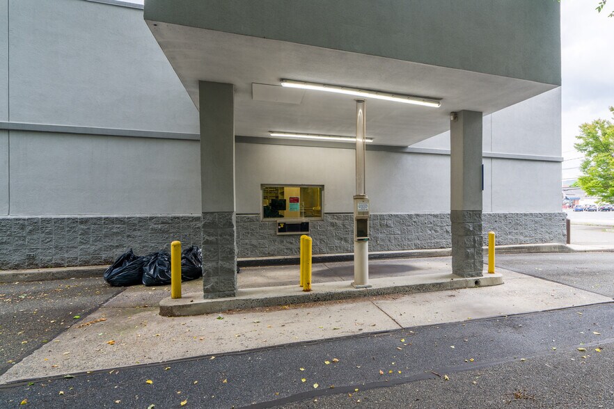 524 N 6th St, Reading, PA à louer - Photo du bâtiment - Image 3 de 17