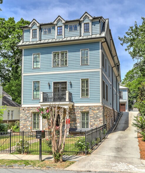 2972 Lookout Pl NE, Atlanta, GA à vendre - Photo du bâtiment - Image 2 de 141