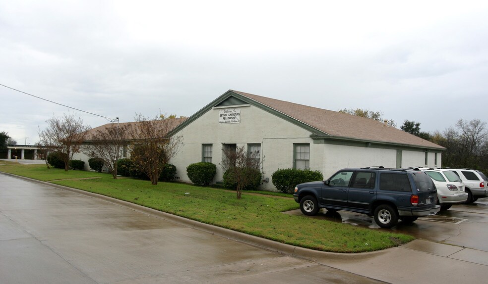 3500 Marquita Dr, Fort Worth, TX à vendre - Photo du bâtiment - Image 2 de 4