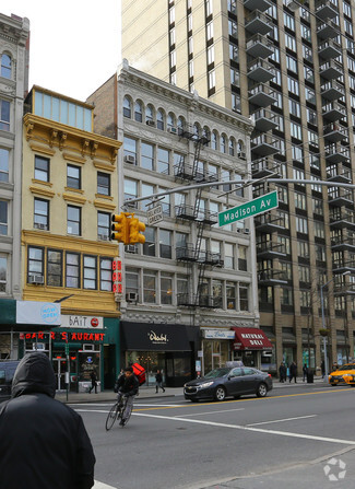 Plus de détails pour 10 E 23rd St, New York, NY - Bureau à louer