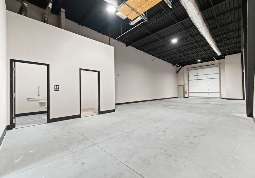 137 Ebert Lane, Mooresville, NC à louer - Photo du bâtiment - Image 3 de 13