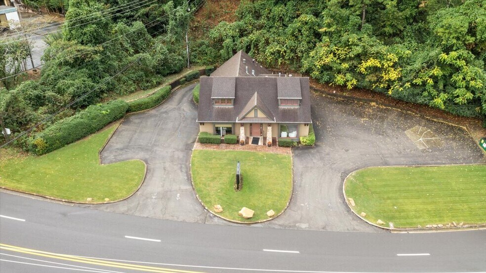 511 Brookwood Blvd, Birmingham, AL à vendre - Photo du bâtiment - Image 3 de 10