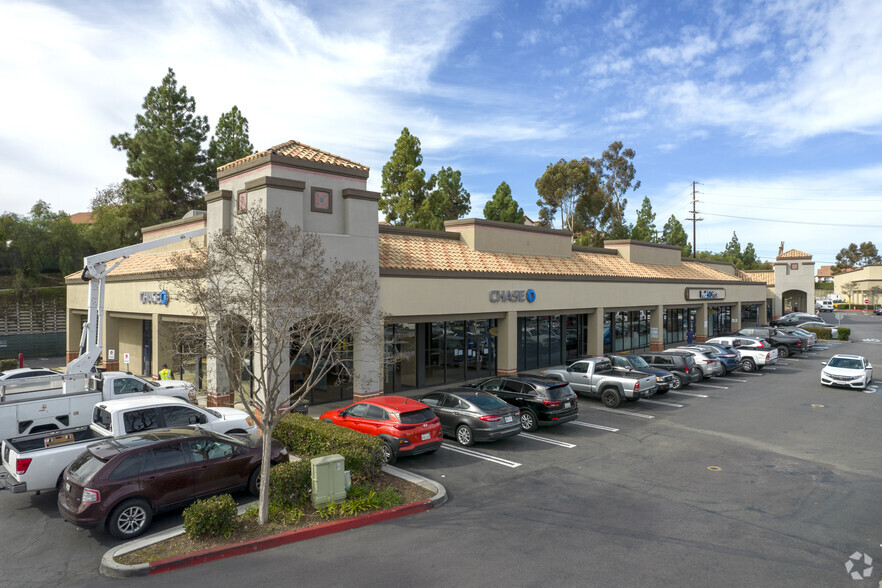 1929 W San Marcos Blvd, San Marcos, CA for lease - Primary Photo - Image 1 of 4