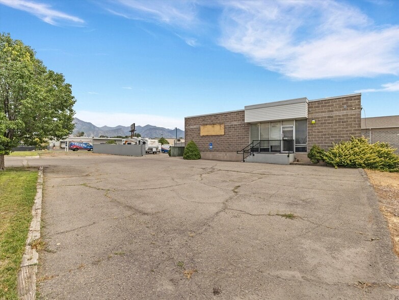 1355 W 465 S, Orem, UT for sale - Building Photo - Image 2 of 32