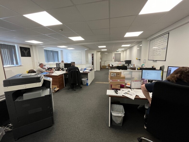 Swallowfields, Welwyn Garden City for sale - Building Photo - Image 3 of 8