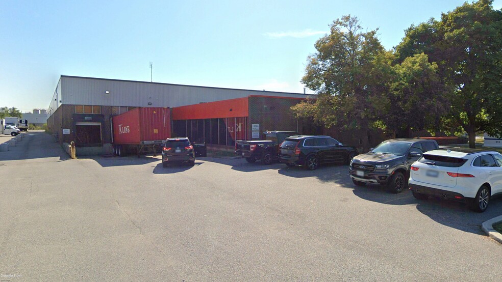 315 Attwell Dr, Toronto, ON for lease - Building Photo - Image 2 of 7