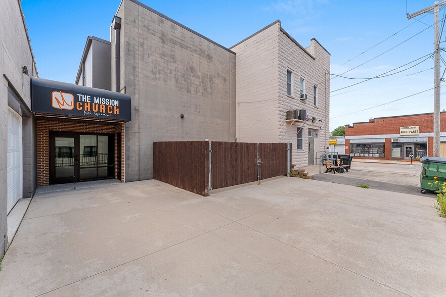314 N Appleton St, Appleton, WI for sale - Building Photo - Image 2 of 30