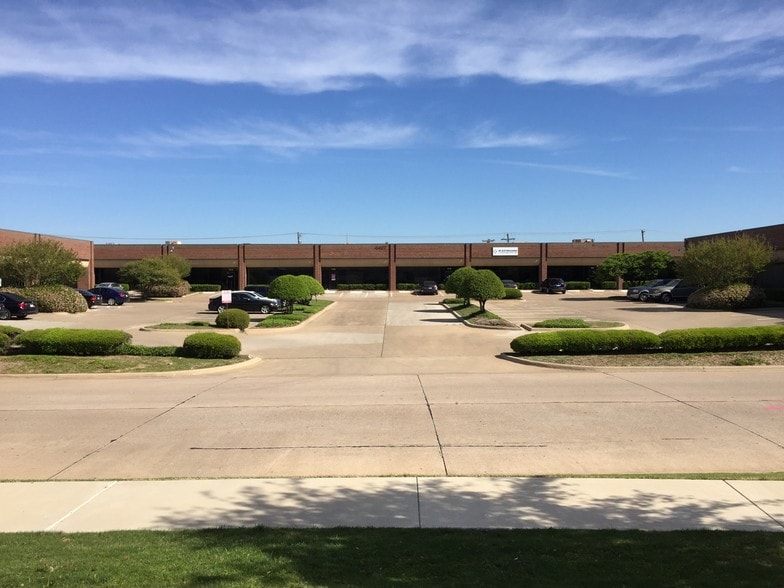 4405 Beltwood Pky, Dallas, TX for lease - Building Photo - Image 3 of 15