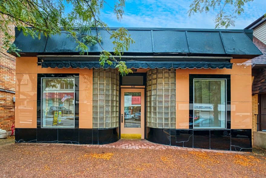 446 Perry Hwy, Pittsburgh, PA for sale - Building Photo - Image 1 of 37