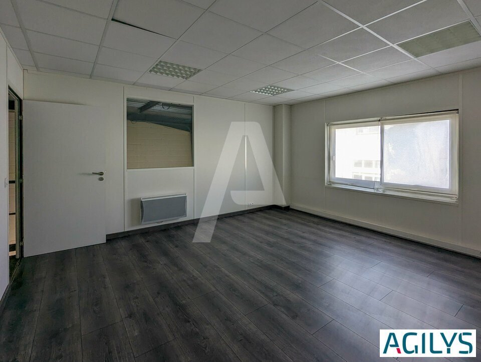 131 Voie De Compiègne, Morsang-sur-Orge for sale Interior Photo- Image 1 of 12