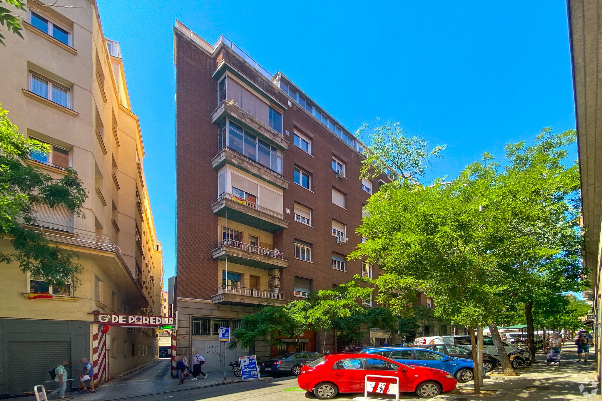 Calle de García de Paredes, 76, Madrid, Madrid for lease Primary Photo- Image 1 of 3