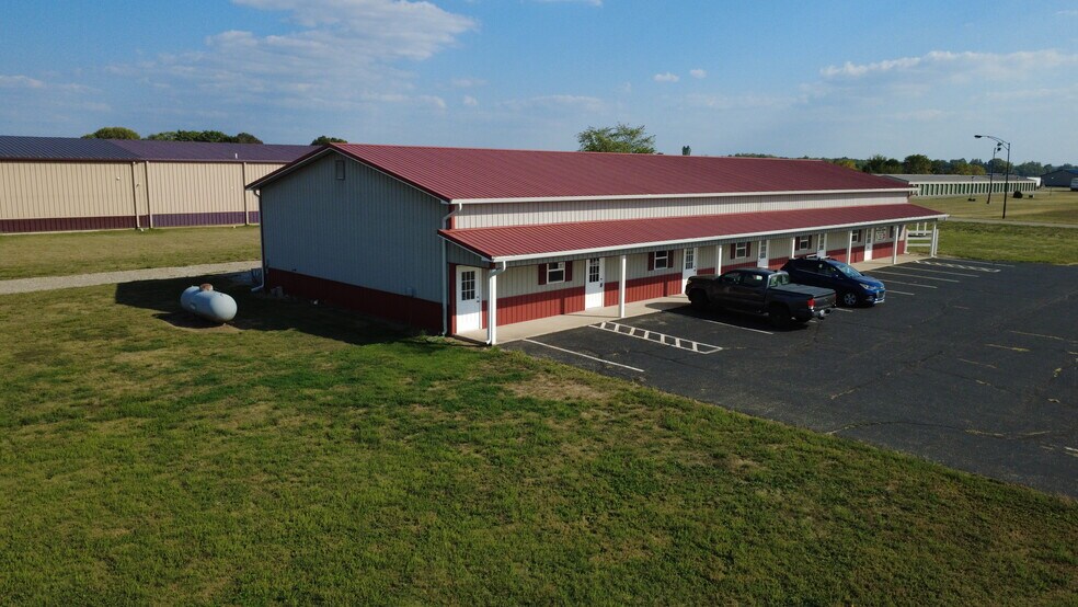 665 Granite Dr, Circleville, OH à louer - Photo du bâtiment - Image 3 de 16