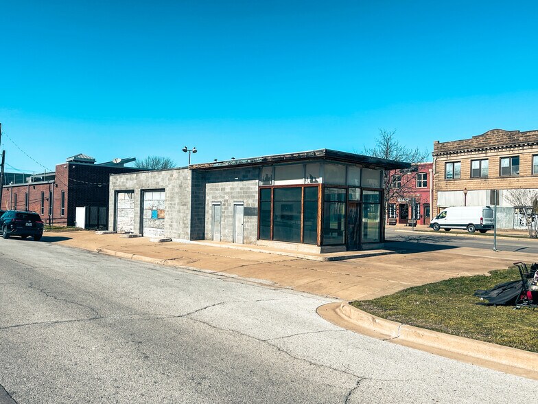 1421 N Main St, Fort Worth, TX à vendre - Photo du bâtiment - Image 3 de 6