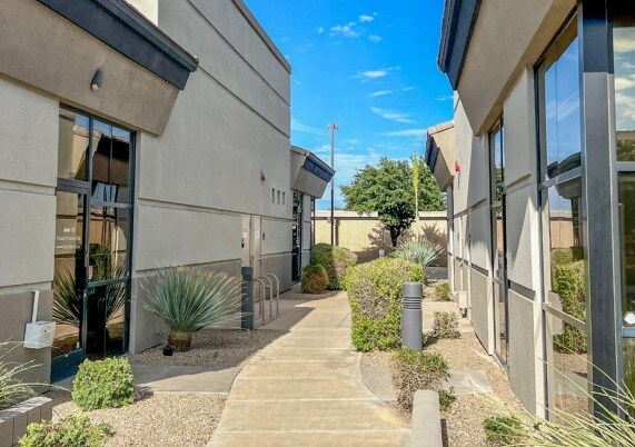 633 E Ray Rd, Gilbert, AZ à louer - Photo du bâtiment - Image 2 de 5