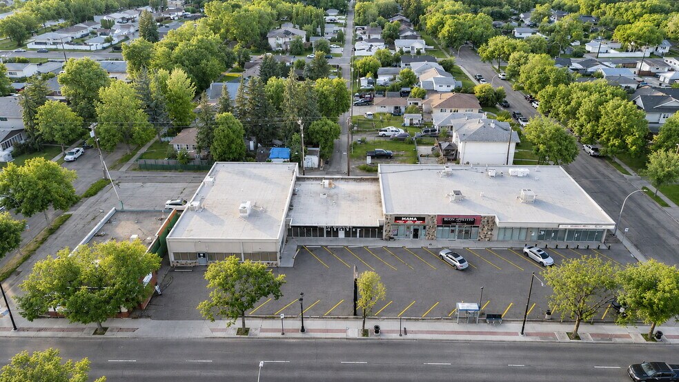 4316 118 Ave NW, Edmonton, AB à louer - Photo du bâtiment - Image 2 de 16