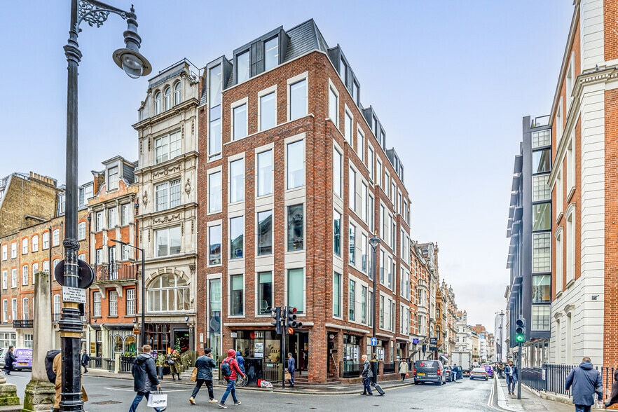 28-29 St. George St, London for lease - Primary Photo - Image 1 of 6