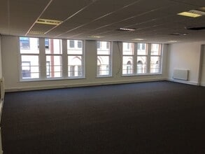 6-8 York Pl, Leeds for lease Interior Photo- Image 2 of 2