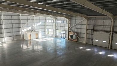 London Rd, Send à louer Photo intérieure- Image 1 de 1