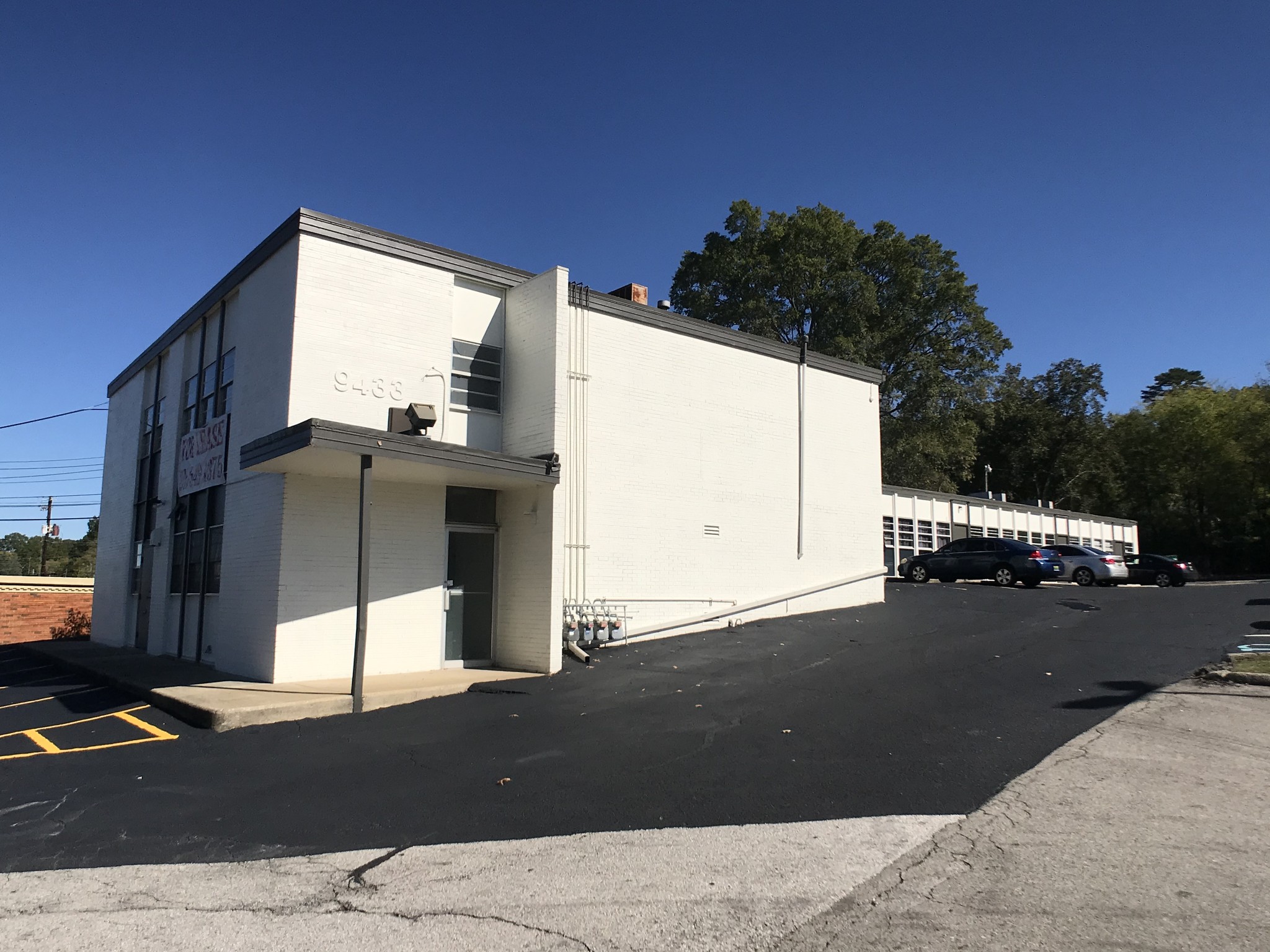 9433 Parkway E, Birmingham, AL for lease Building Photo- Image 1 of 4