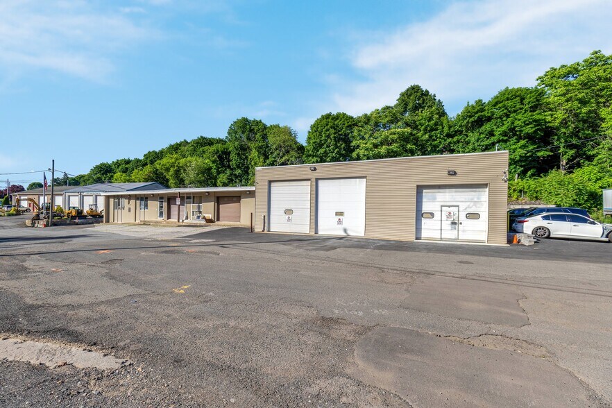 38 Commerce St, Derby, CT for lease - Building Photo - Image 3 of 27