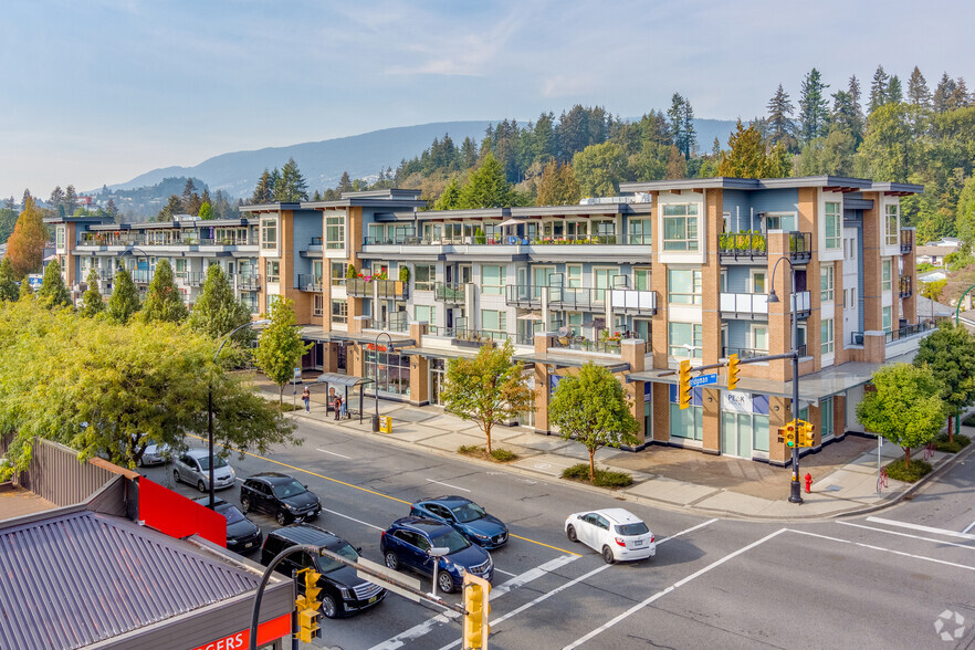 1300-1350 Marine Dr, North Vancouver District, BC for sale - Primary Photo - Image 1 of 4