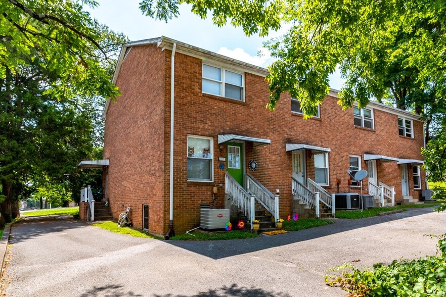 1012-1032 Hickory Hill Ln, Hermitage, TN for sale - Building Photo - Image 2 of 3